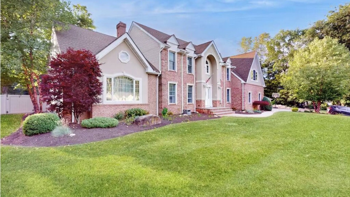 Jefferson House | Spacious 5-bedroom house with Heated Pool and Hot Tub in lovely Jefferson
