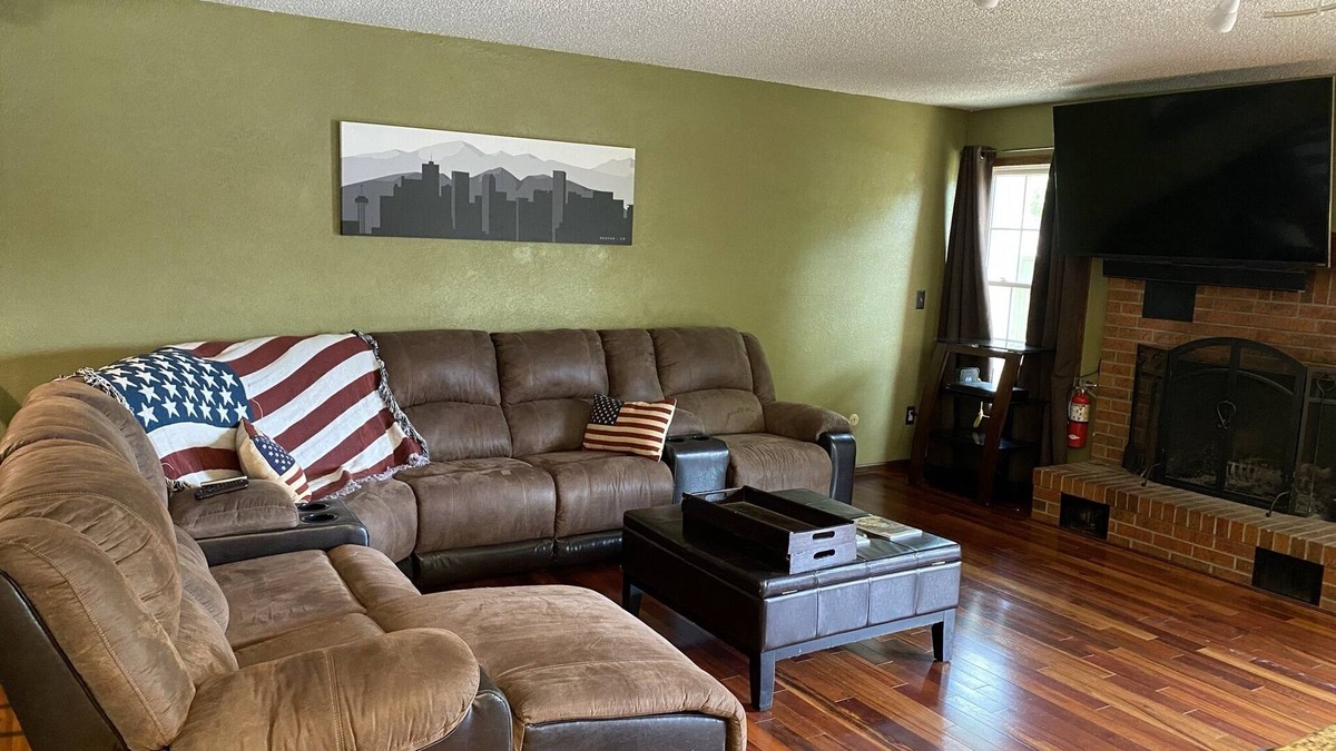 Ken Caryl House | Spacious 5 bedroom house minutes from Red Rocks