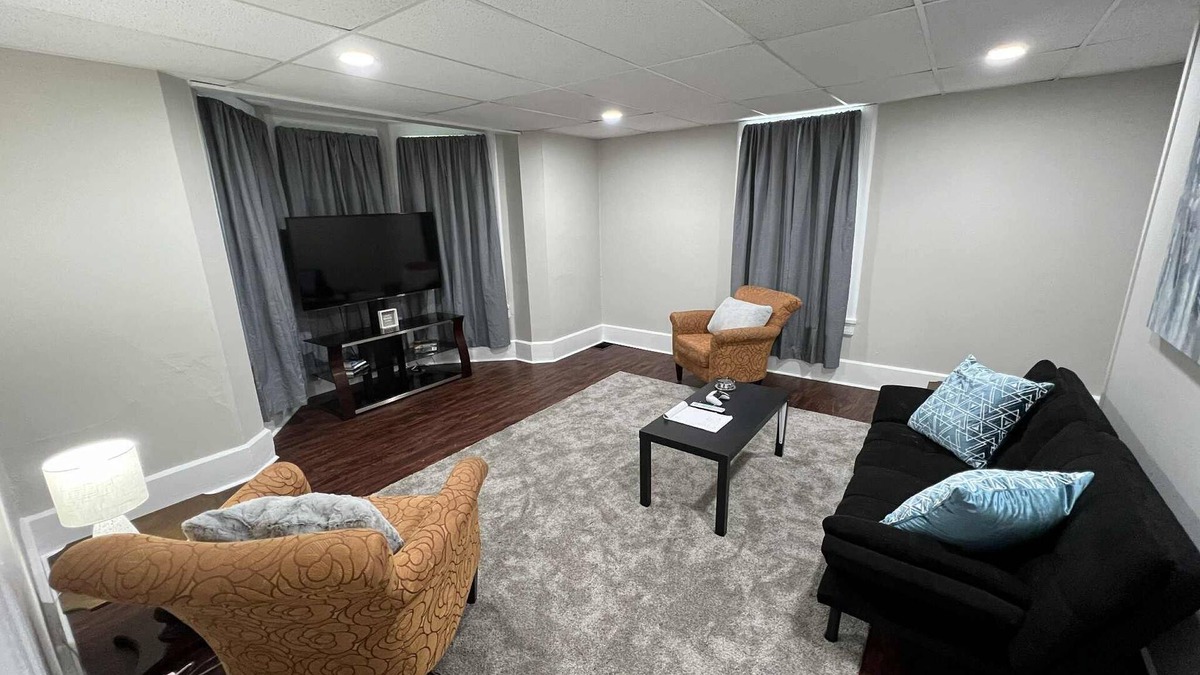 Uniontown House | Spacious 5-bedroom house in charming Uniontown