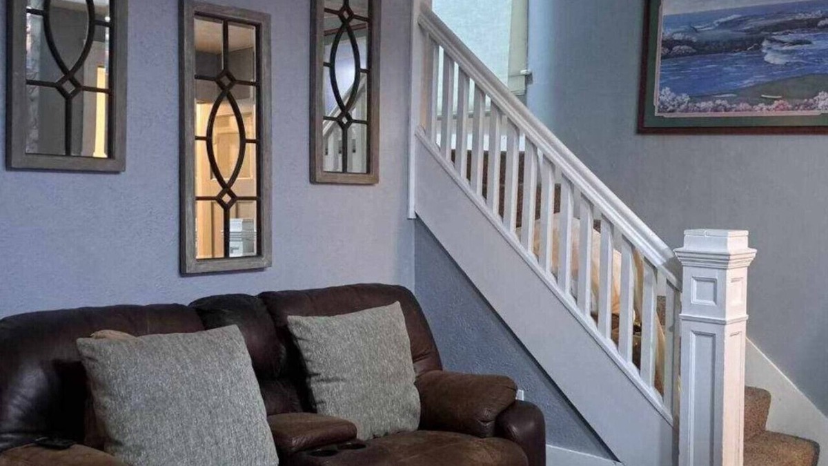Highland Square House | Spacious 5-Bedroom Home in Highland Square Akron