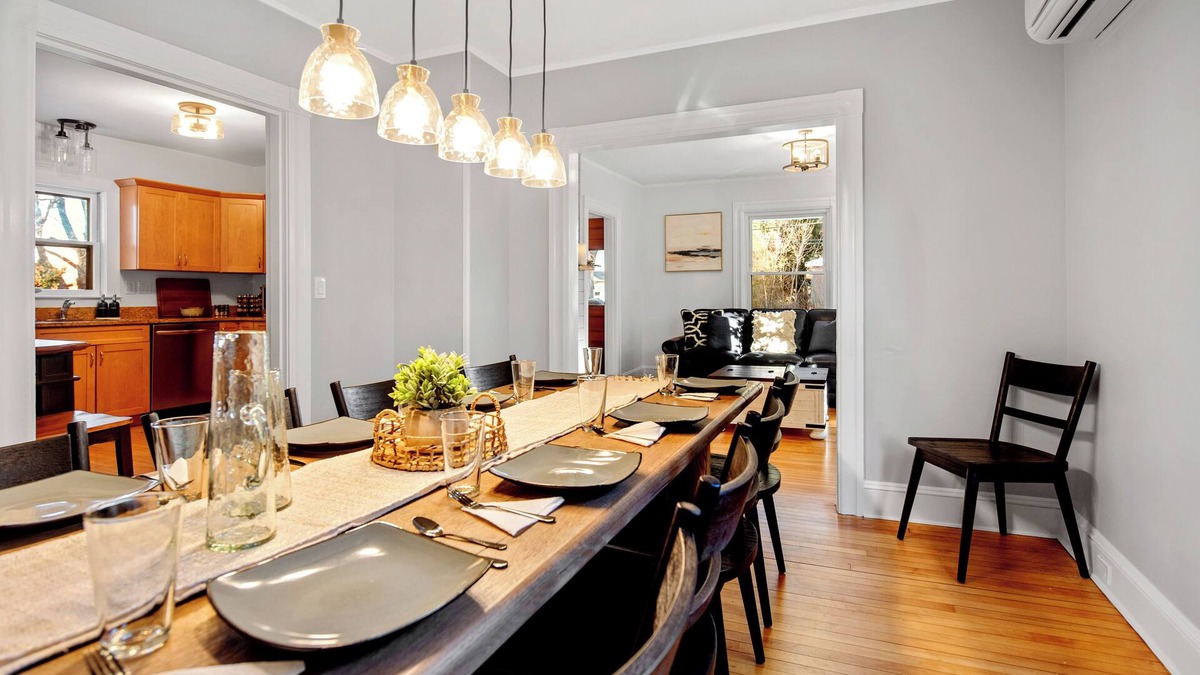 Amherst House | Spacious 5-Bedroom Home with Game Room in Amherst - Mins to UMass