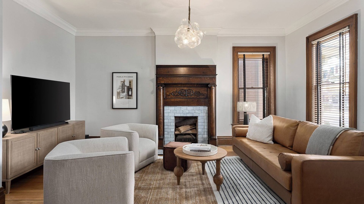 Victorian Village House | Spacious 5-bedroom house in the heart of Columbus