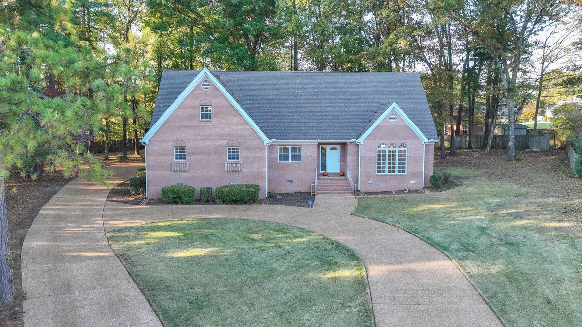 Jackson House | Spacious 5-bedroom house in charming Jackson with AC