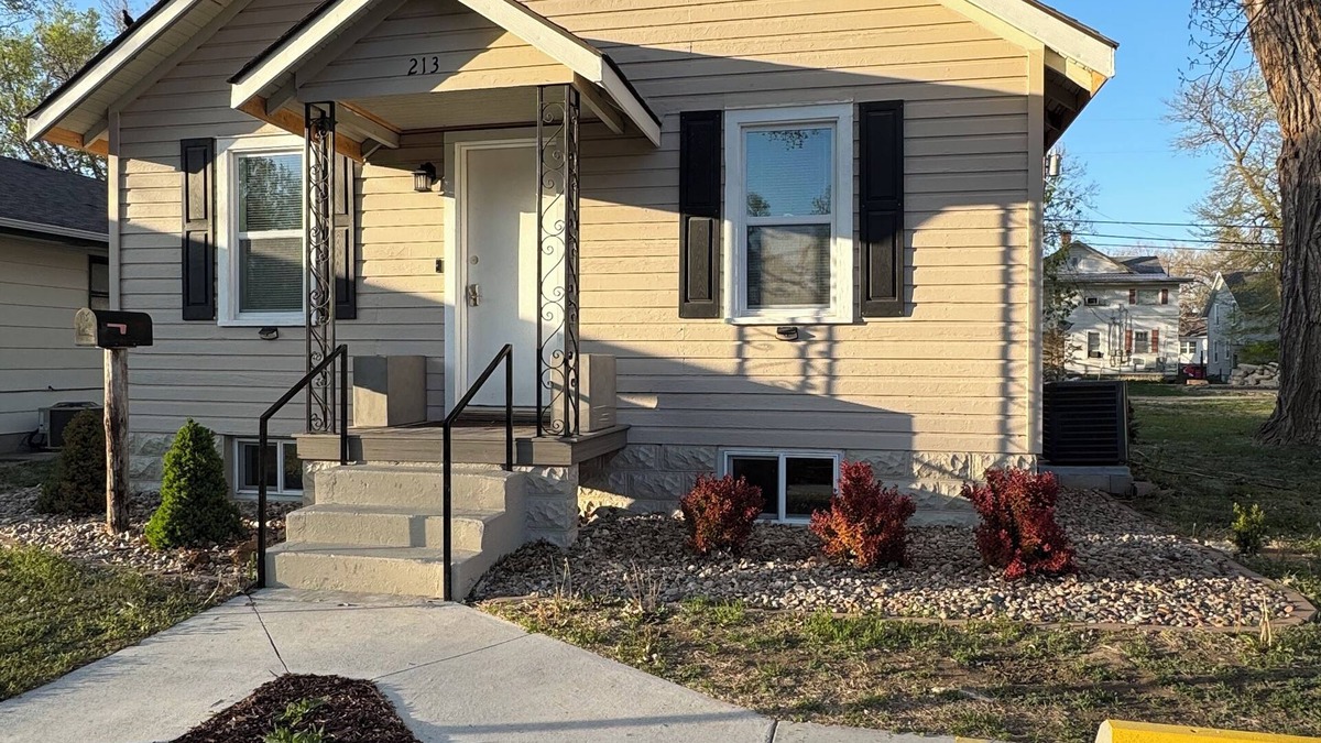 Hays House | Spacious 5-bedroom house in charming Hays with AC, WiFi