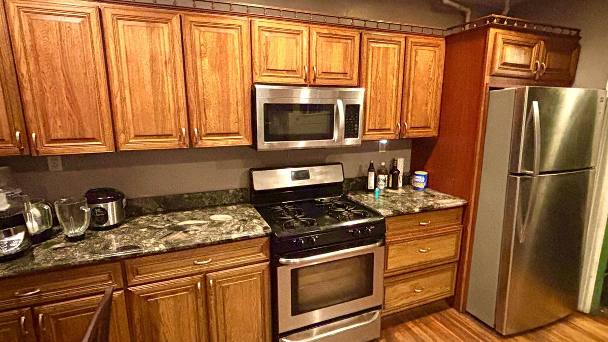 Troy House | Spacious 5-bedroom house in fabulous Troy