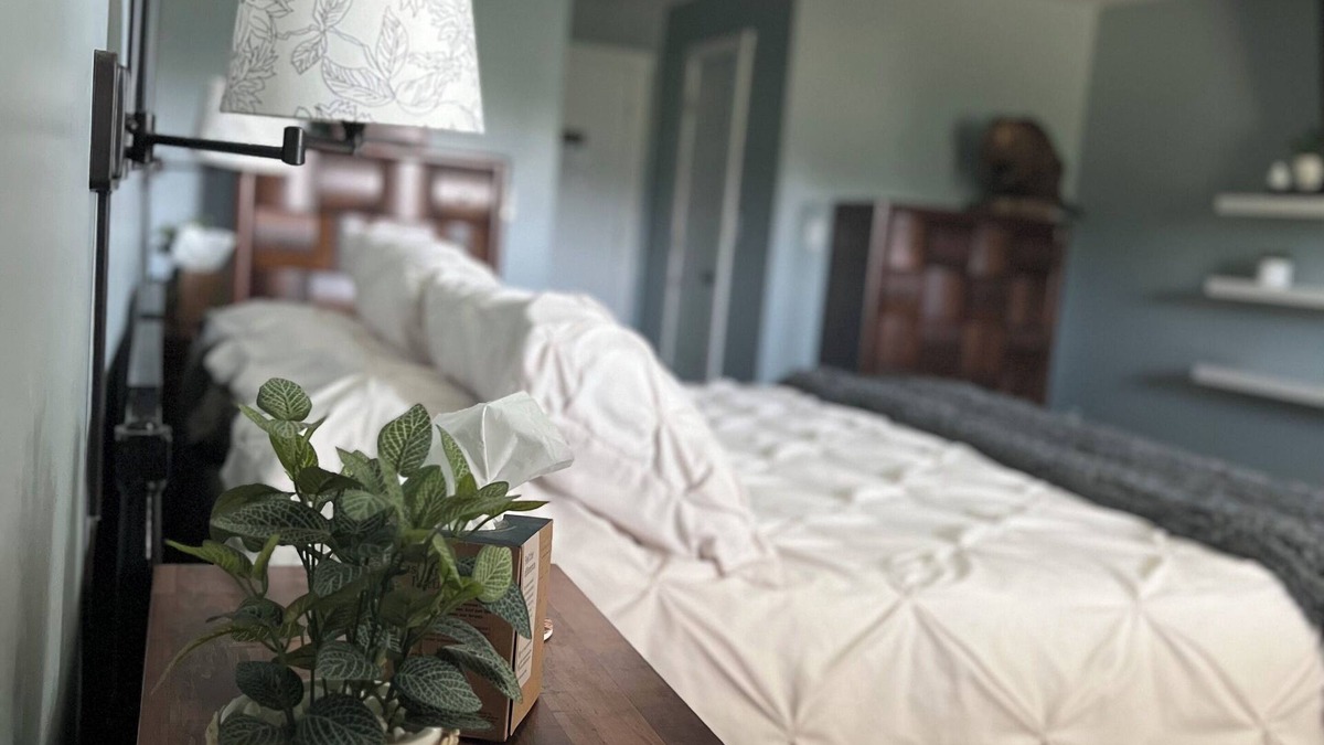 Sissonville Cabin | Spacious 5-bedroom lodge with WiFi and AC in peaceful countryside of Kenna,WV
