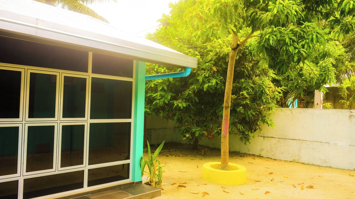 Nilandhoo House | Spacious 5-bedroom building in Wonderful F.Nilandhoo with AC