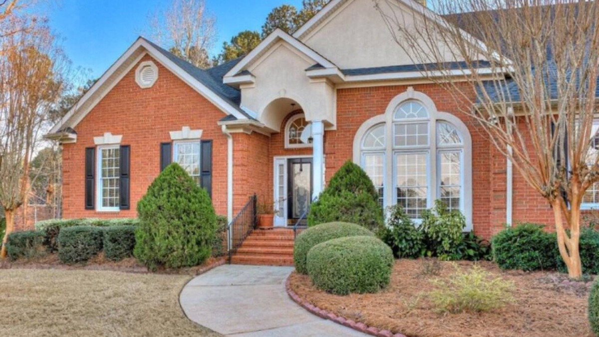 Evans House | Spacious 5-Bedroom Ranch Home for Augusta Masters Rental