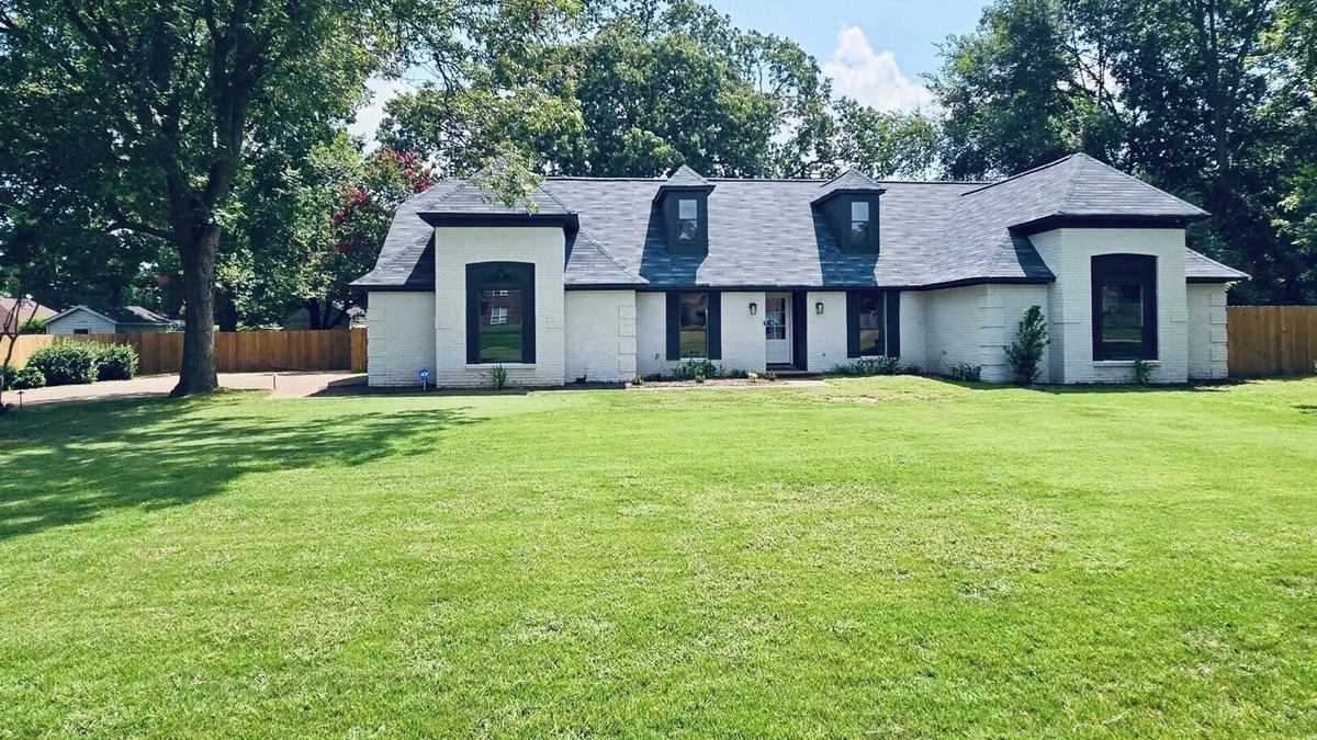 Southwind House | Spacious 5-bedroom vacation home just 19 minutes from Graceland