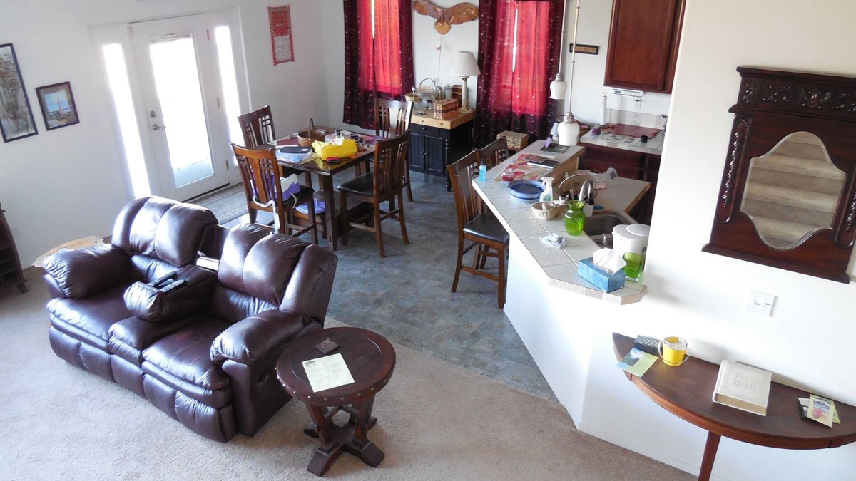 Moses Lake House | Spacious 5BR Luxury Home- Yards from Moses Lake public launch & docks sleeps 14