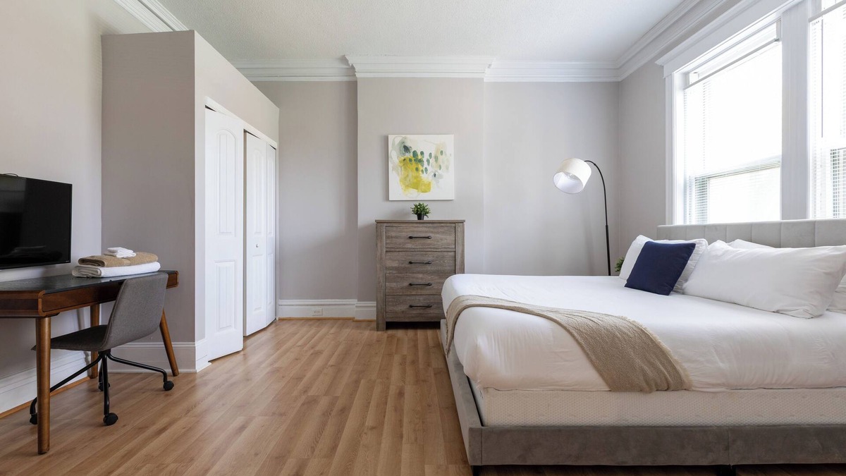 Central West End House | Spacious 5BR Retreat in Charming Central West End