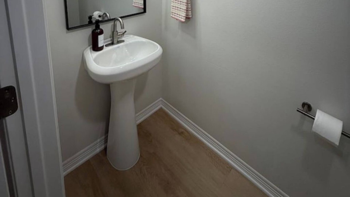 College Park House | Spacious 6 bedroom 6.5 bath newly built duplex, minutes away from Kyle Field.
