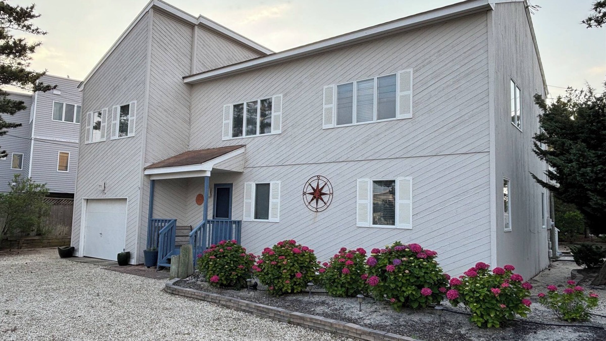 Beach Haven House | Spacious 6-bedroom, 3-bath Beach House w/WiFi, AC in lovely North Beach, LBI