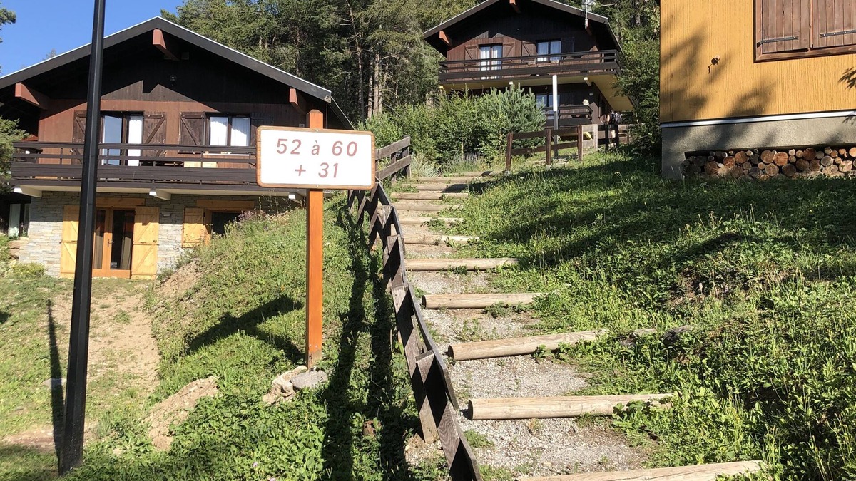 Villarodin-Bourget Ski Chalet | Spacious, 6-person chalet with stunning views in La Norma, French Alps
