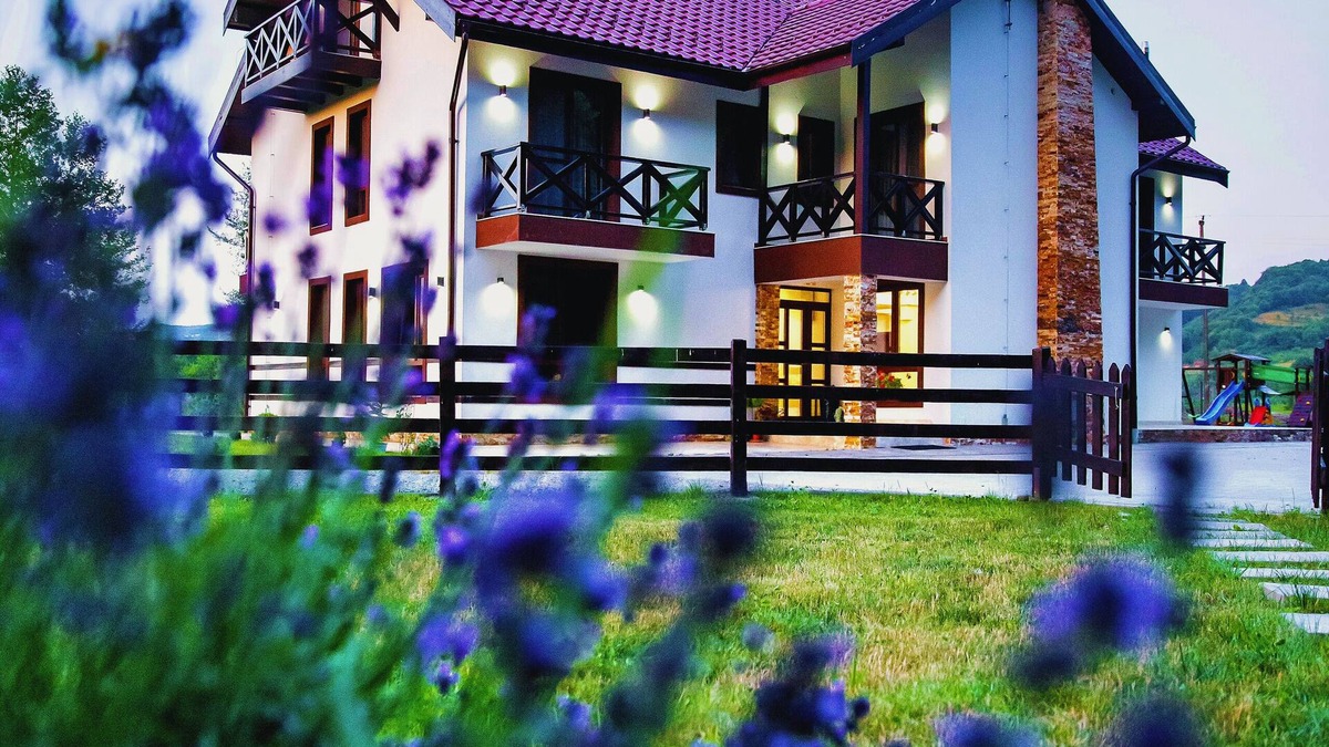Bratca Villa | Spacious 7-bedroom villa in phenomenal Bratca with WiFi, sauna, jacuzzi