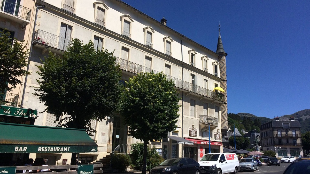 La Bourboule Apartment | Spacious 78m2 apartment in the center, balcony for up to 6 people