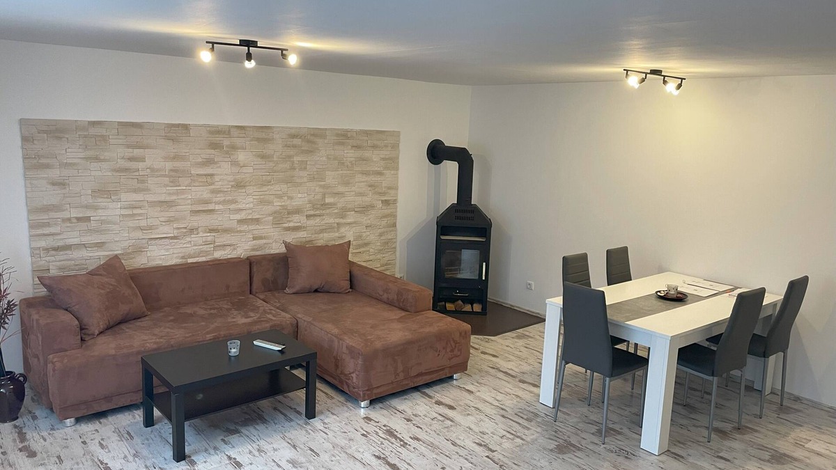 Kleinbreitenbach Apartment | Spacious 80 m² vacation apartment with terrace for 4 people