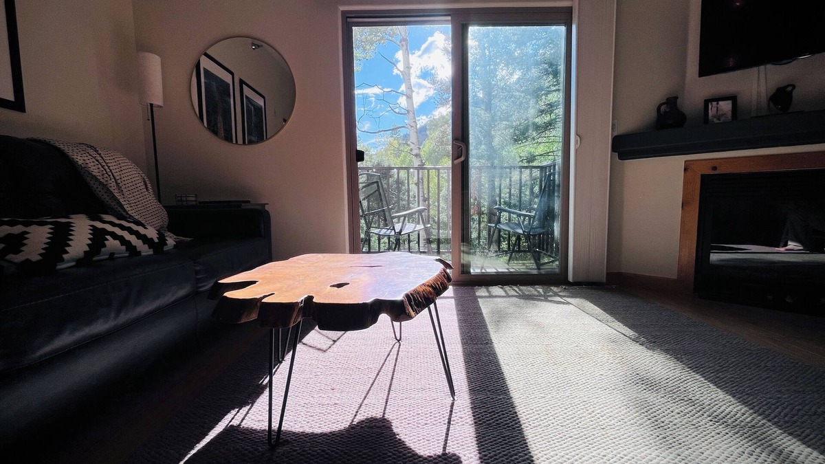 Taos Ski Valley Condo | Spacious 800 sqf 2-bedroom condo 1.5 miles away from lift 1 at Taos Ski Valley!