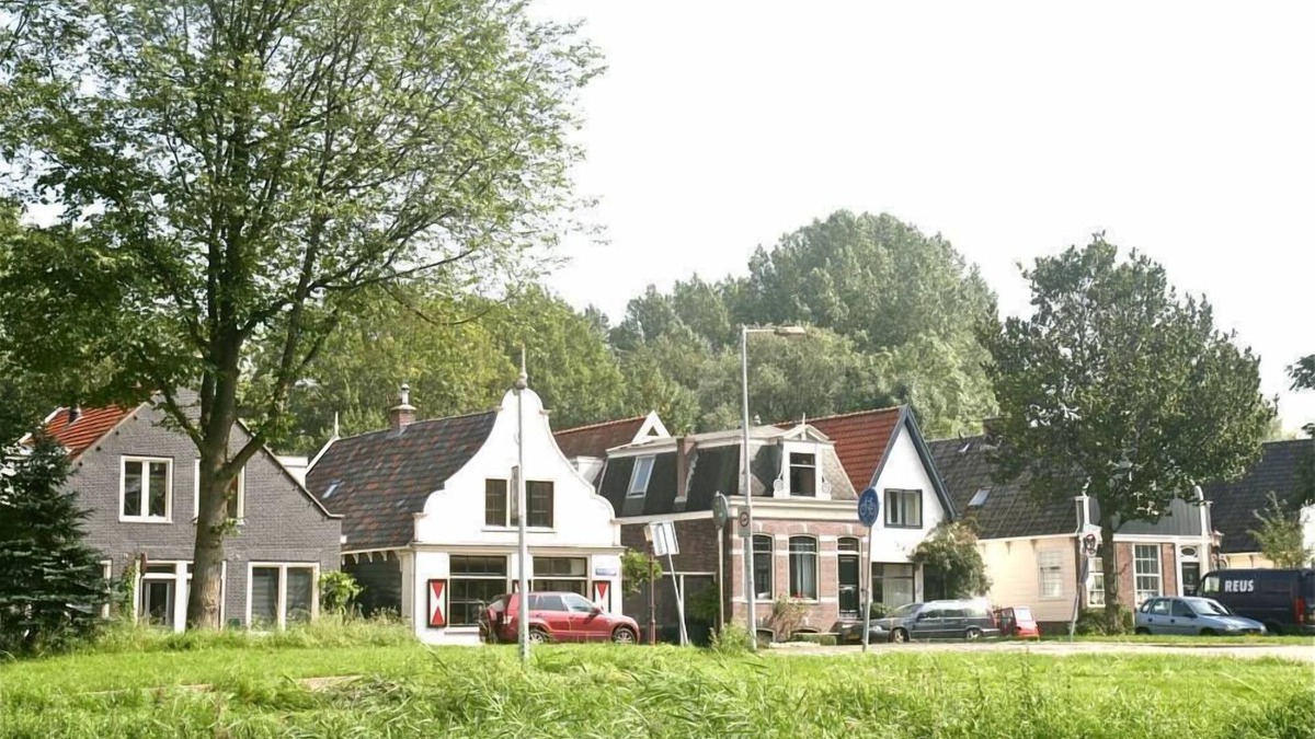 Amsterdam North Apartment | Spacious, 80m2, quiet, 2 bedrooms, free parking, large terrace, City Center