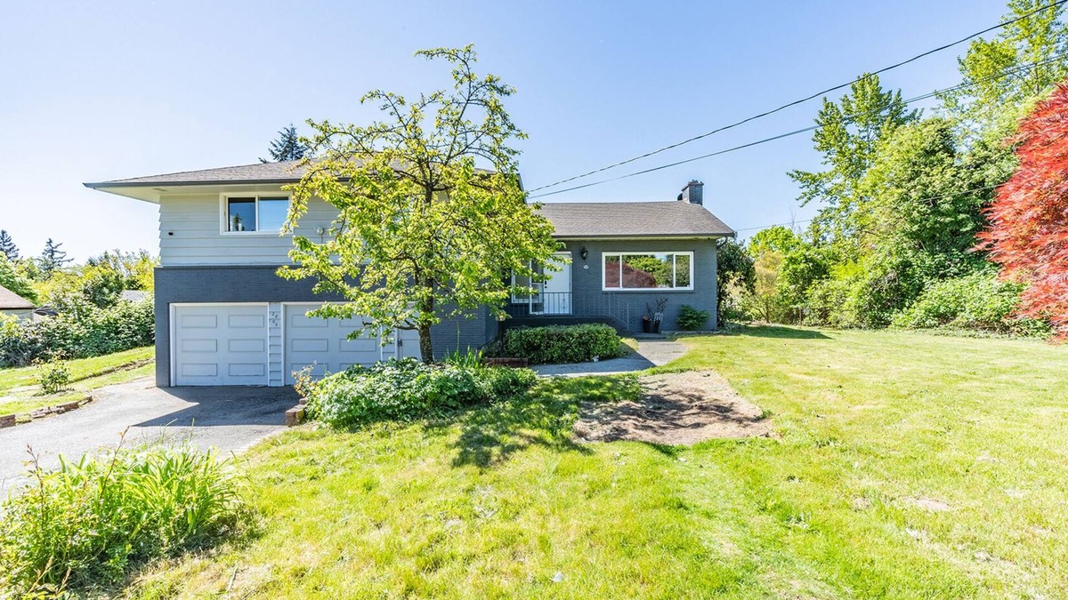 SeaTac House | Spacious 8BR 4BA home, 5-min from SeaTac Int'l