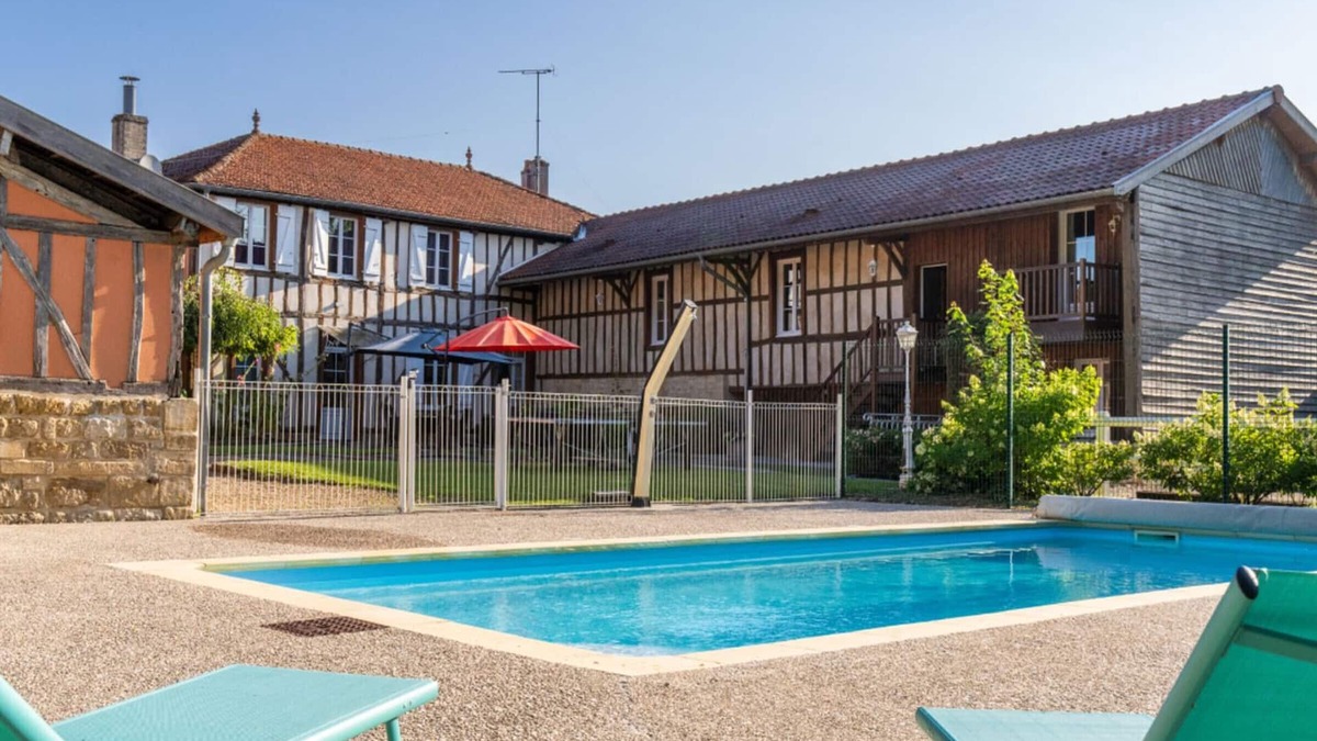Louvemont Cottage | Spacious 8BR Villa with Heated Pool, Games, and Nearby Nature Trails