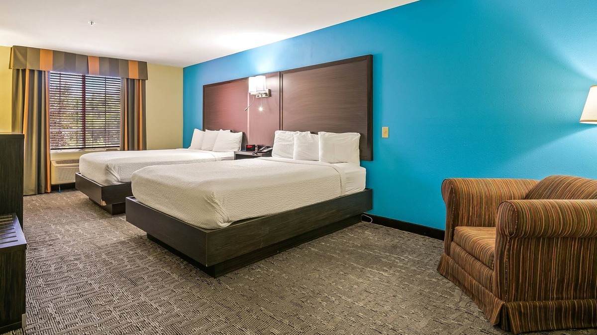 Crawfordville Hotel | Spacious & Accessible Comfort – 2 Queen Beds, Non-Smoking at Wildwood Inn