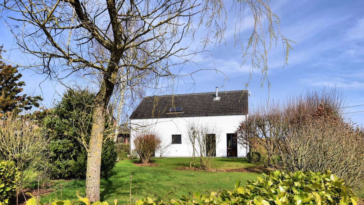 Lignieres House | Spacious and attractive holiday home in peaceful setting with beautiful, large garden