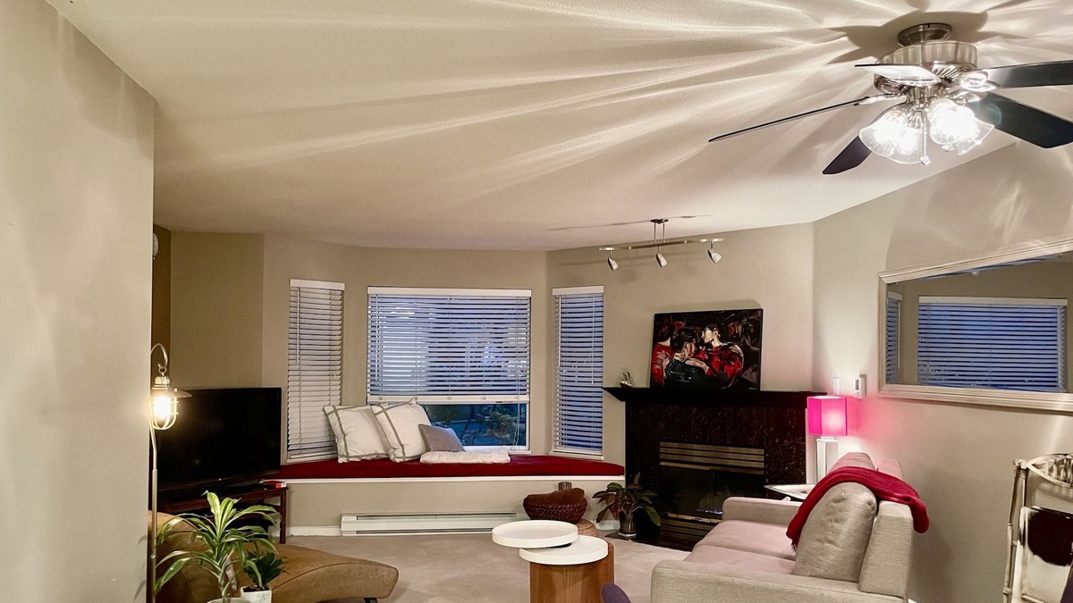 East Side Condo | ➥ Spacious and beautiful Condo with many amenities