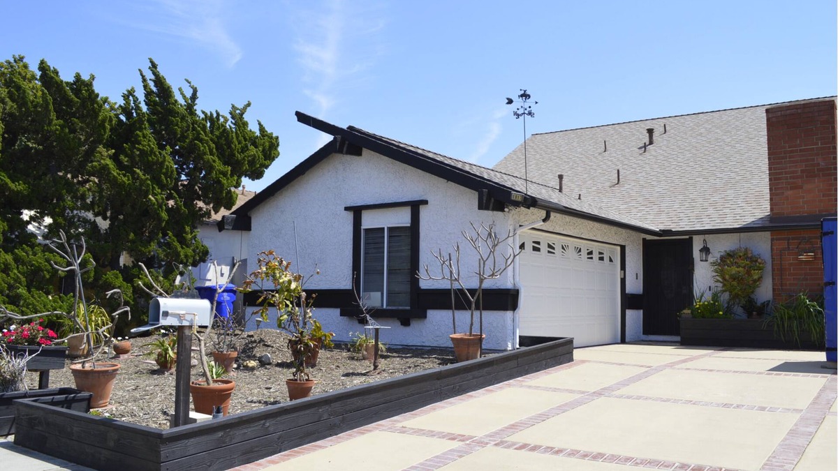 Mira Mesa House | Spacious, And Beautiful Home In San Diego 4 Bedroom Home by RedAwning