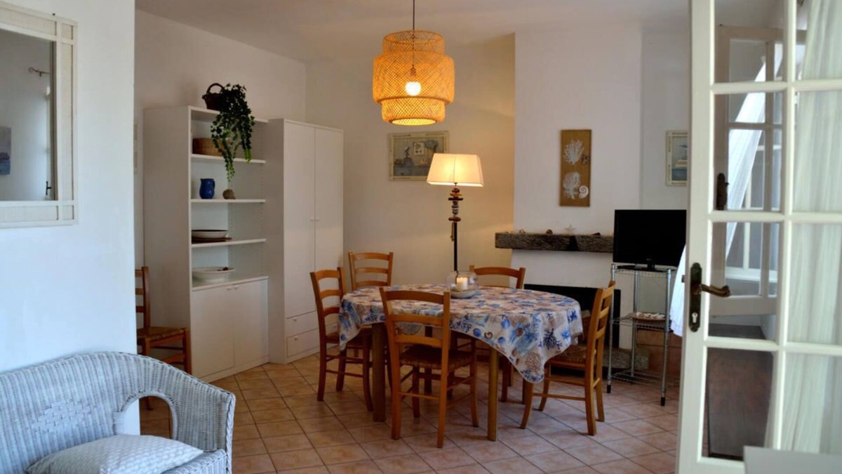 Lido di Capoliveri Apartment | Spacious and bright apartment within walking distance of the beach