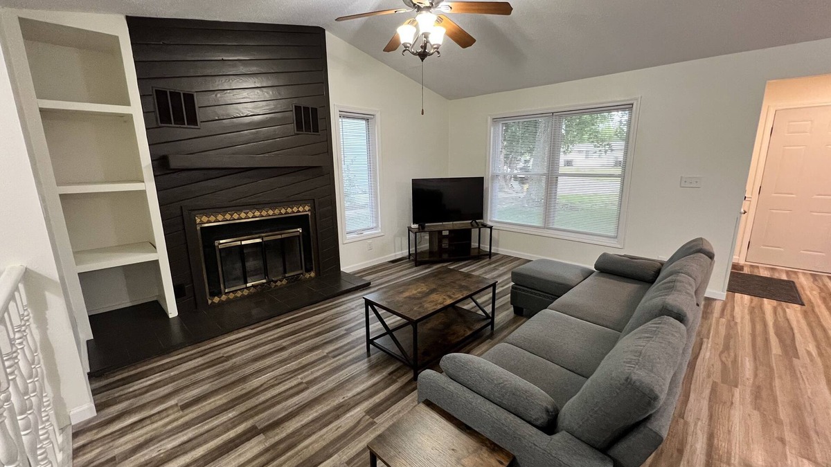 Coralville House | Spacious and Bright 3 Bedroom, 2 Bath Townhome Conveniently Located!