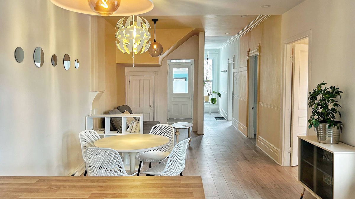 Viauville Apartment | Spacious and calm appartement all incuded with a full kitchen.