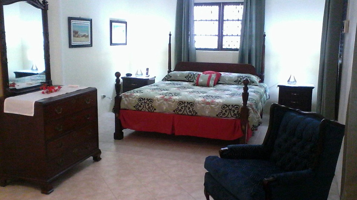 Colony Estates House | Spacious And Charming. Safe, Quiet, Convenient Location.