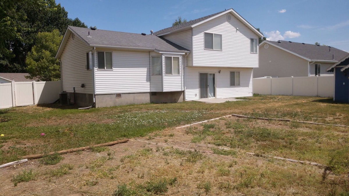 Lapoint House | Spacious and Comfortable 3B, 2.5BA ENTIRE house!