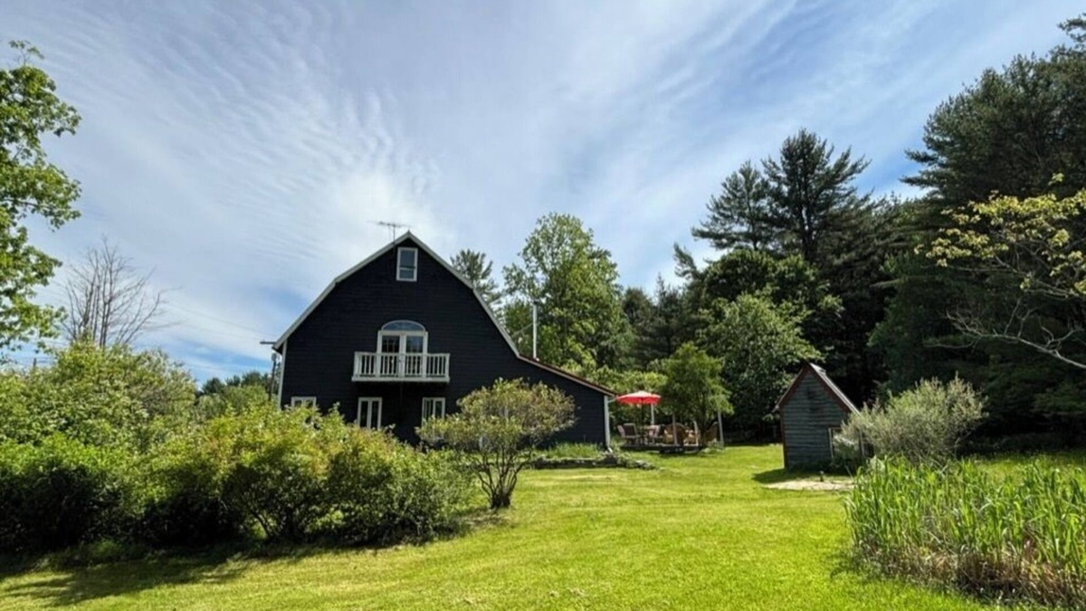 Cochecton House | SPACIOUS and COMFY RENOVATED BARN - pets welcome!