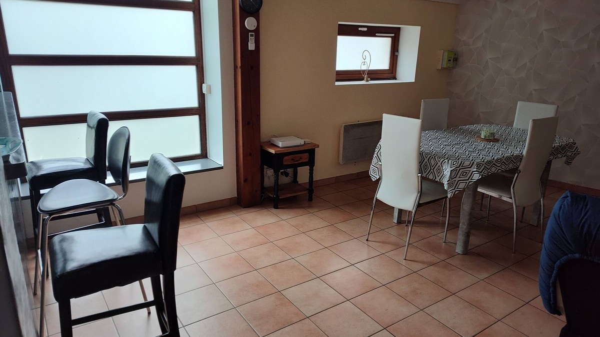 Le Fouilloux Apartment | Spacious and cosy cottage
