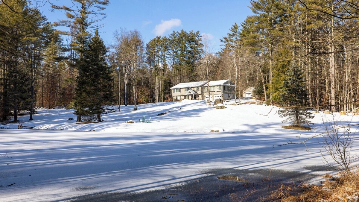 Chestertown House | Spacious and Cozy Adirondack Home Just Minutes to Lake George and Gore Mountain