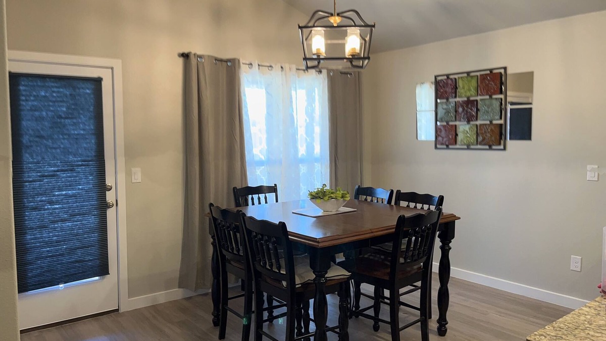 Lubbock House | Spacious and Cozy in West Texas