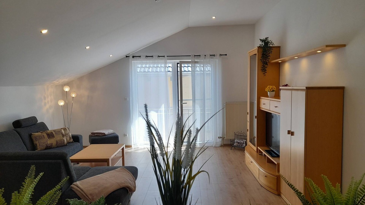 Ainring Apartment | Spacious and family-friendly vacation apartment (pet-friendly)