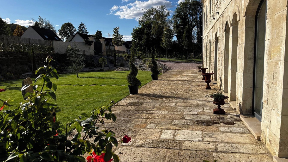 Fresnoy-la-Riviere House | Spacious and elegant house, Jaccuzi, Sauna, Home cinema