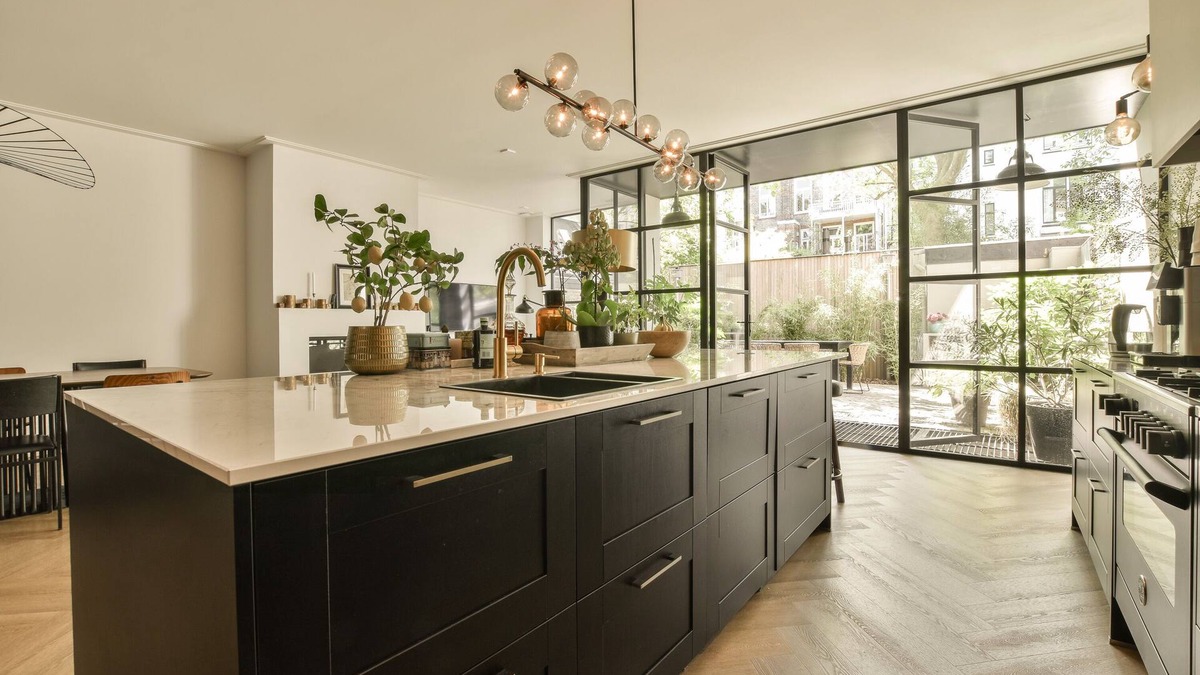 Weesperzijde House | Spacious and Luxurious Family House Amsterdam