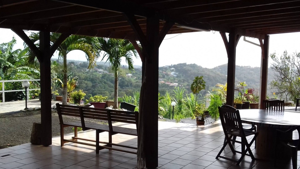 Riviere-Salee Apartment | Spacious and pleasant T2 on the ground floor with large veranda