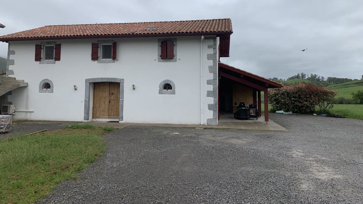 Ainhice-Mongelos House | Spacious and renovated country cottage