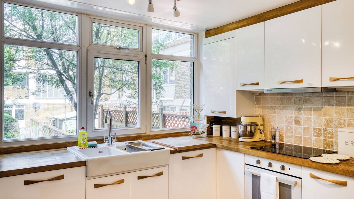 Coldharbour House | Spacious and Stylish 4BD Home with Garden, Brixton