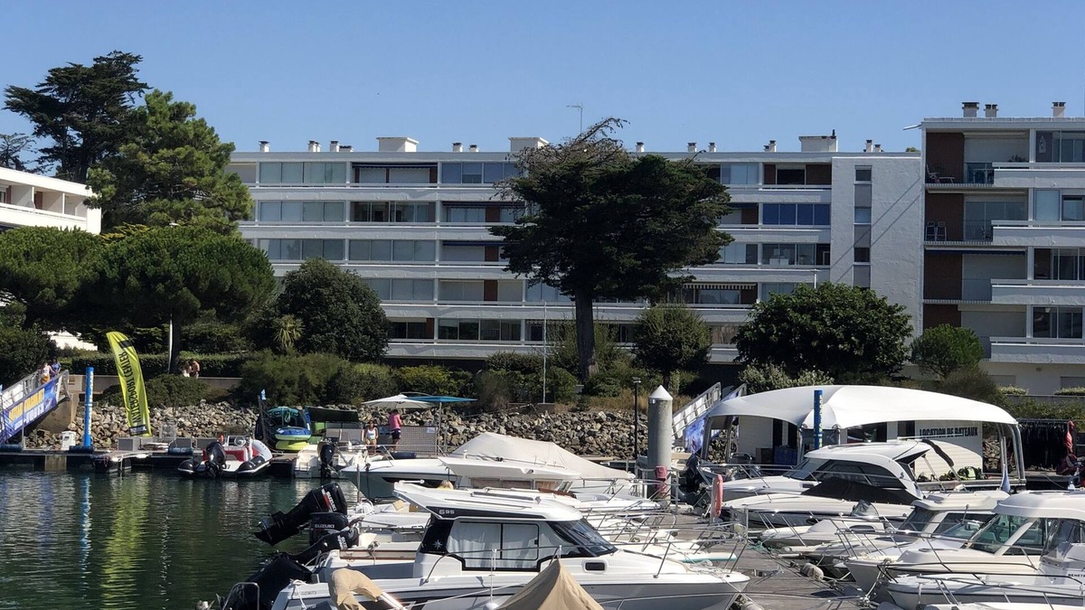 La Baule-Escoublac Apartment | Spacious apartment on the port of La Baule near the market and beach