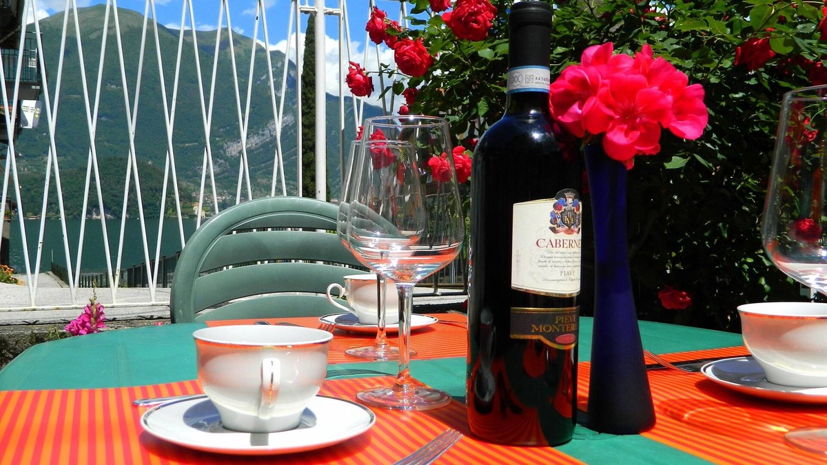 Lezzeno Apartment | Spacious apart 6 people,10min from Bellagio,garden with lakeview,beach FREE WI