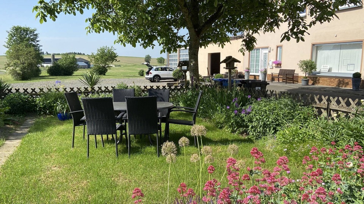 Rodershausen Apartment | Spacious Apartment in Rodershausen with Barbecue