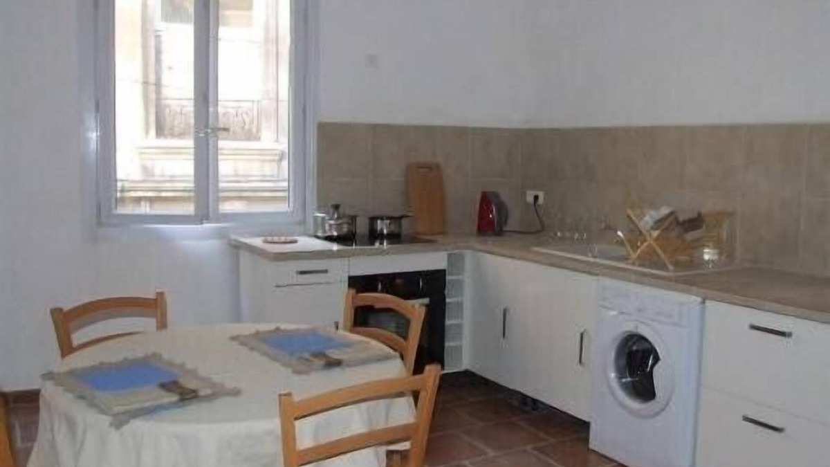 Avignon City Centre Apartment | Spacious apartment Avignon city center