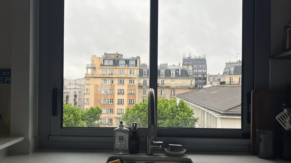 Quartier de la Chapelle Apartment | Spacious apartment - balcony