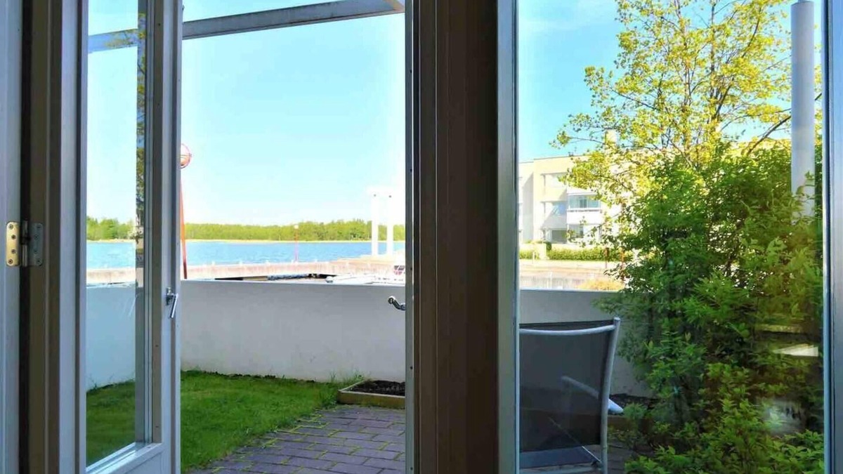 Larsmo Apartment | Spacious Apartment close to the sea with 2 patios